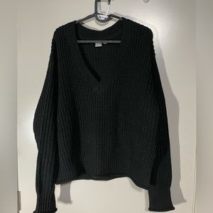 V-neck Chunky Sweater